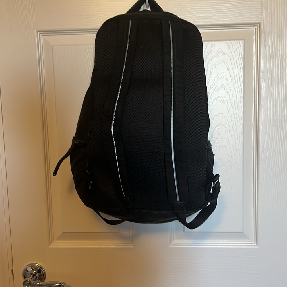 Lululemon Backpack - Picture 4 of 6